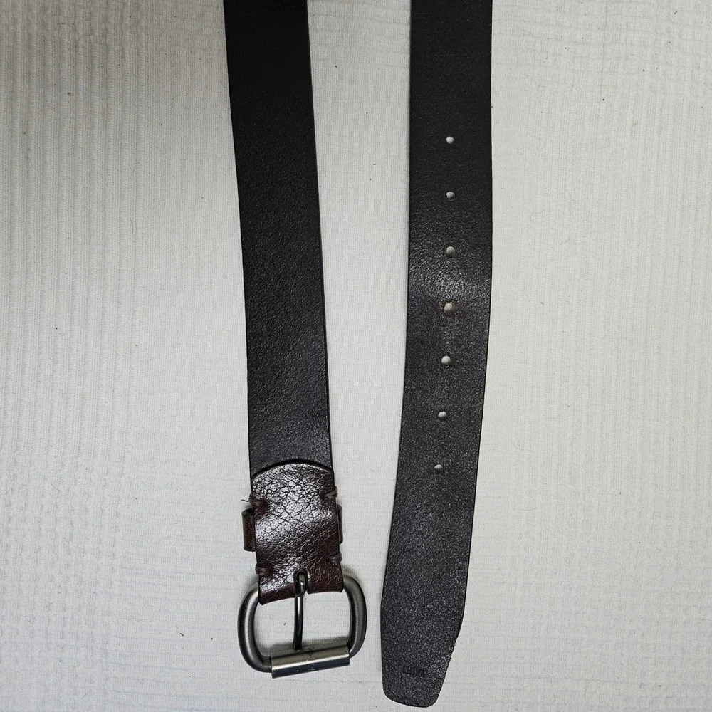 Classic Leather Belt Men's 34/36 Dark Brown‎